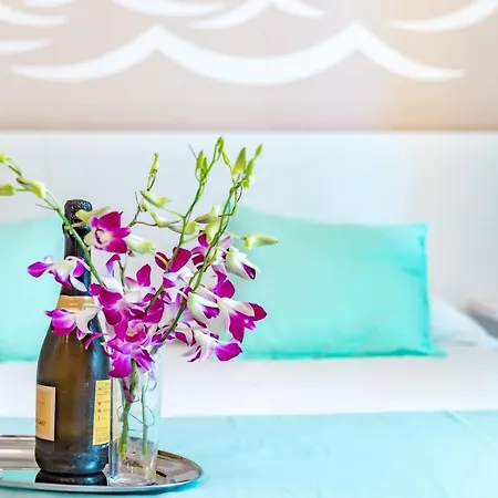 La Smeralda - Boutique Rooms And Breakfast Golfo Aranci Esterno foto